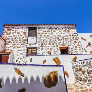 acogedora-casa-amelia.tenerifehoteles.net/